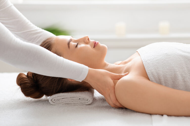 Deep tissue massage Yuka massage silom